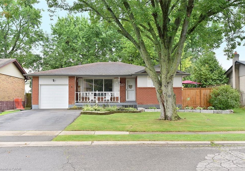237-mac-crae-drive-caledonia-ontario-40764894