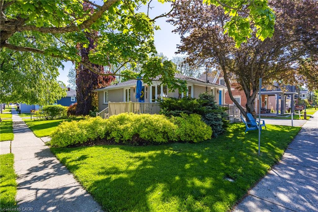 100-market-street-e-port-dover-ontario-40764987