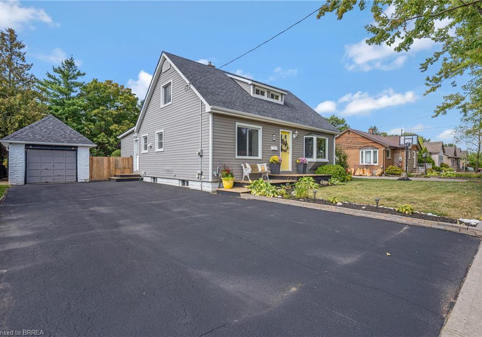 9-evelyn-street-brantford-ontario-40765042