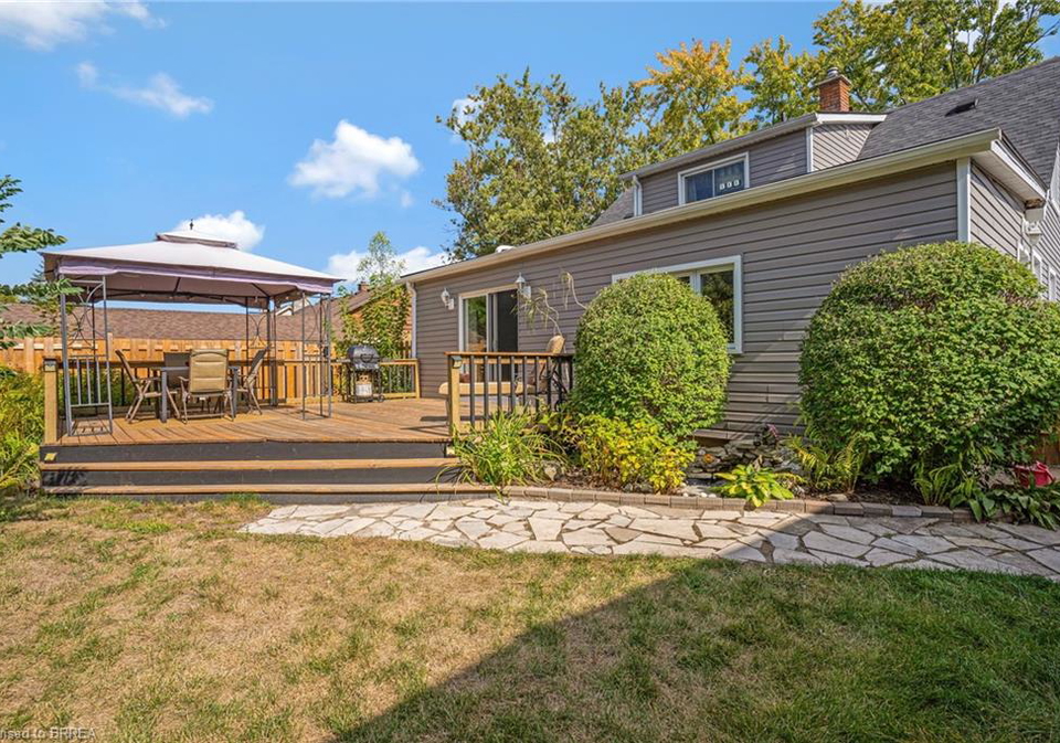 9-evelyn-street-brantford-ontario-40765042