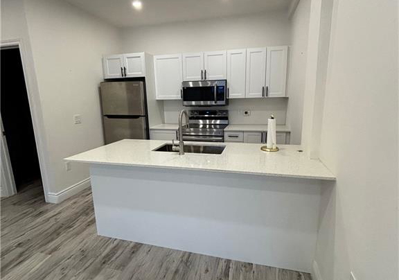 1-vine-street-barrie-ontario-40765044