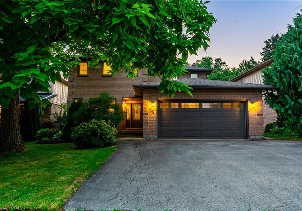 29-laurendale-avenue-waterdown-ontario-40765076