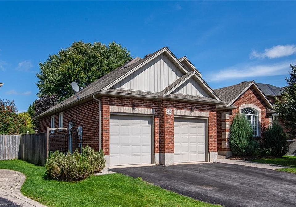 242-laschinger-boulevard-new-hamburg-ontario-40765089