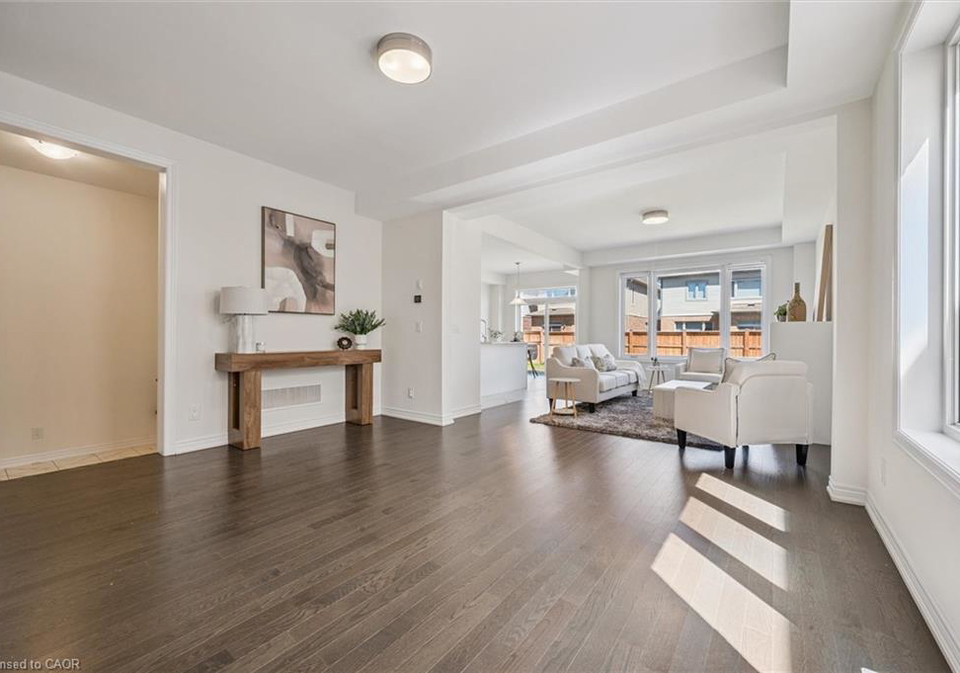 11-georgina-street-kitchener-ontario-40765107