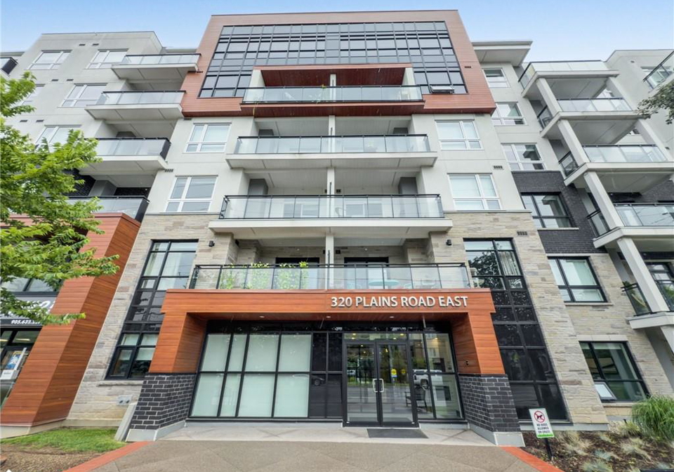 320-plains-road-east-burlington-ontario-40765119