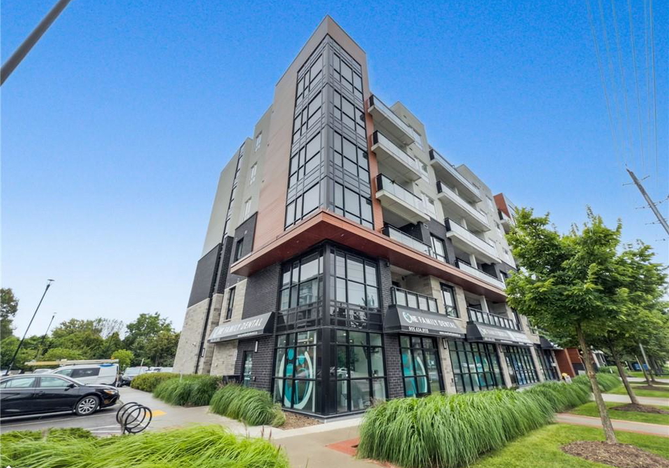 320-plains-road-east-burlington-ontario-40765119