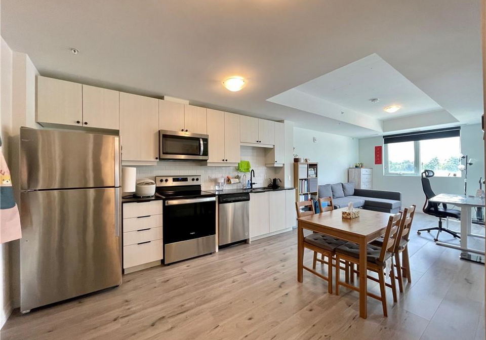 108-garment-street-kitchener-ontario-40765140