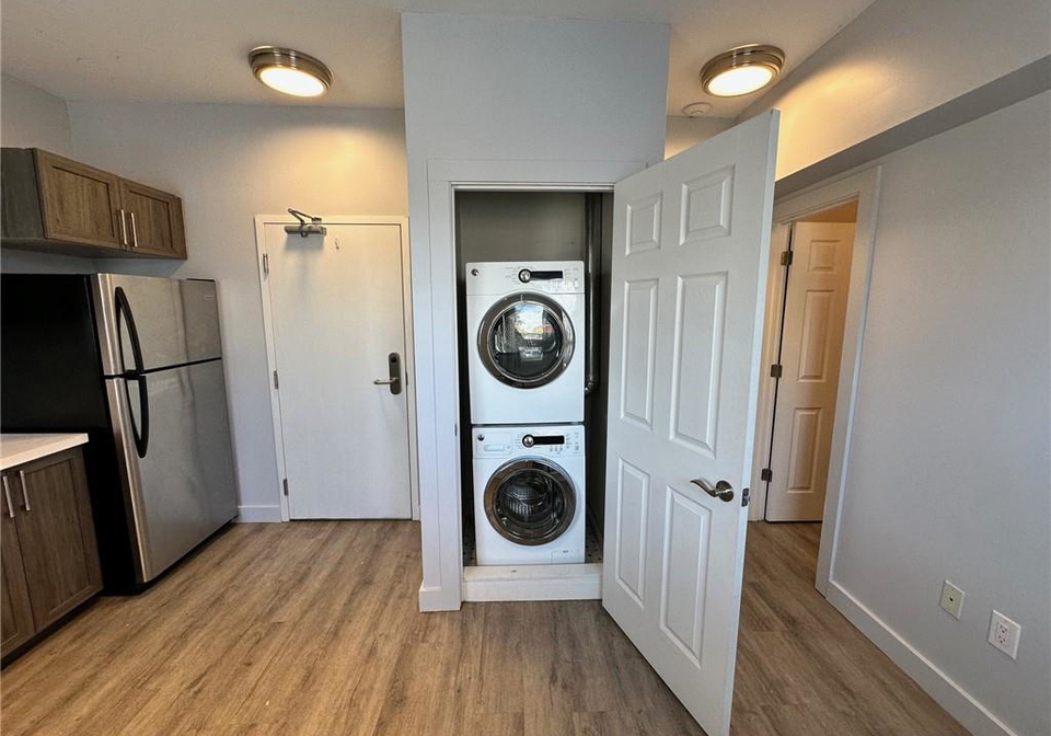 161-wellington-street-n-hamilton-ontario-40765217