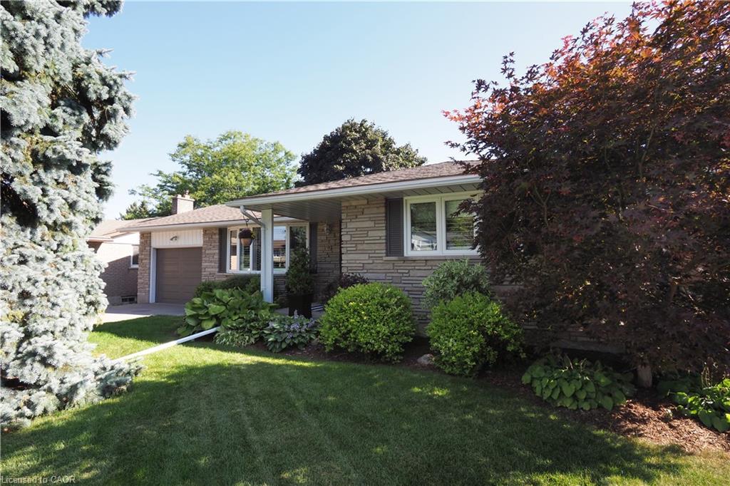 20-gay-crescent-kitchener-ontario-40765336