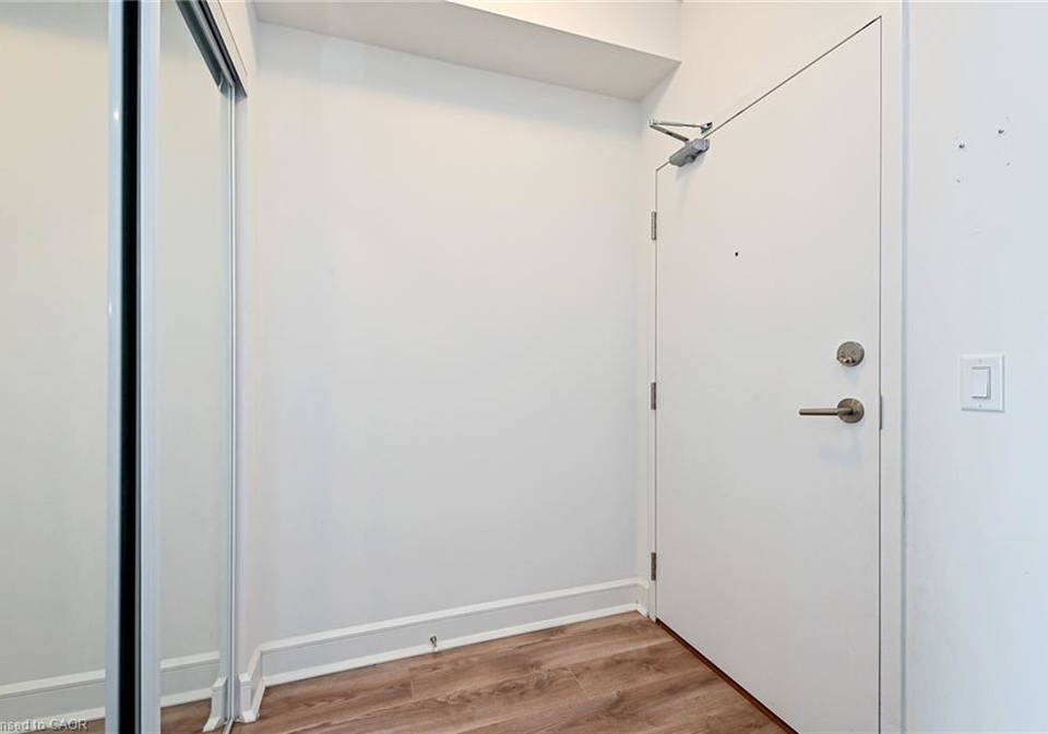 255-northfield-drive-e-waterloo-ontario-40765422