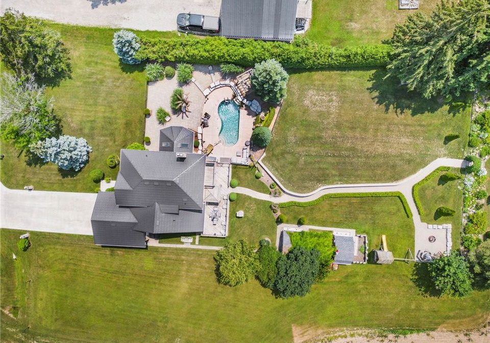 2308-walker-road-new-hamburg-ontario-40765450