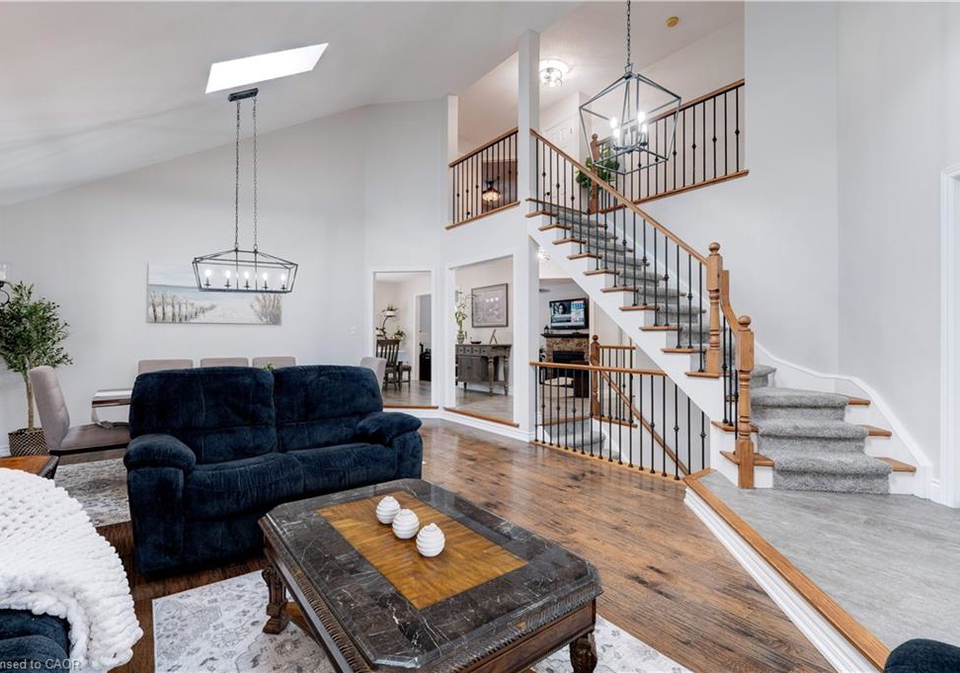 10-scottswood-lane-caledonia-ontario-40765451