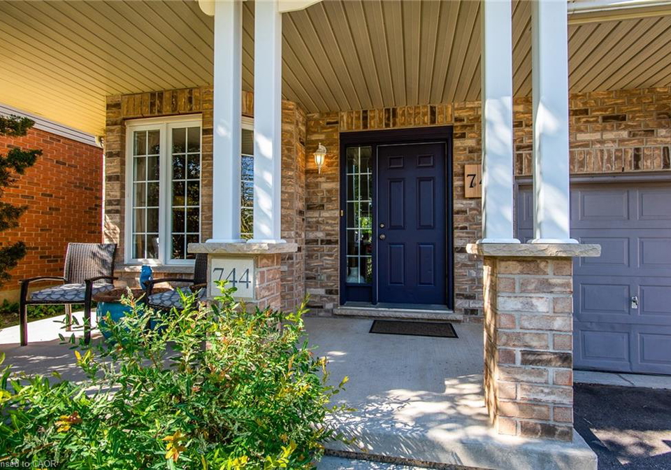 744-keats-way-waterloo-ontario-40765496