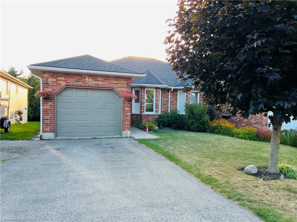 62-court-drive-paris-ontario-40765523
