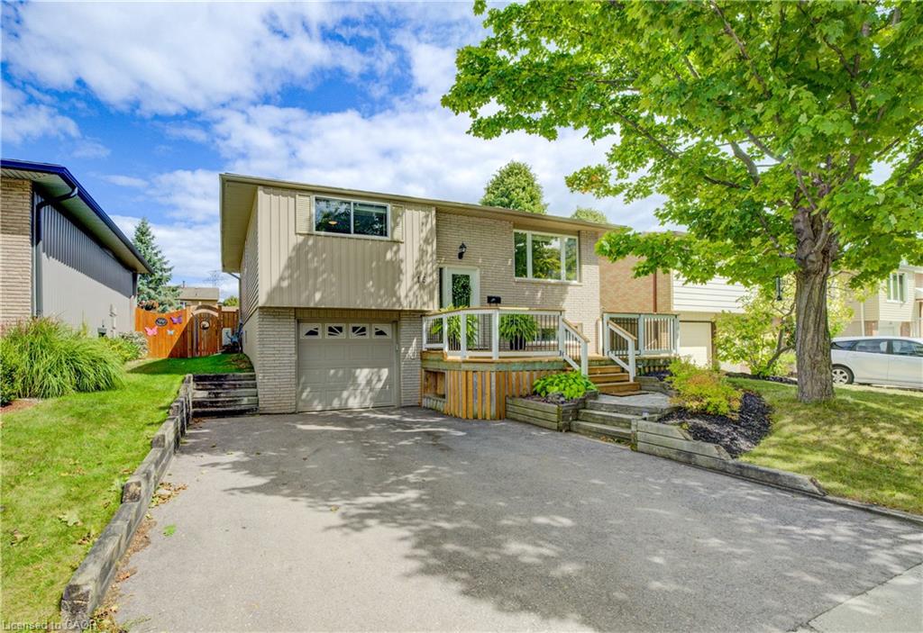 18-sugar-maple-street-kitchener-ontario-40765582