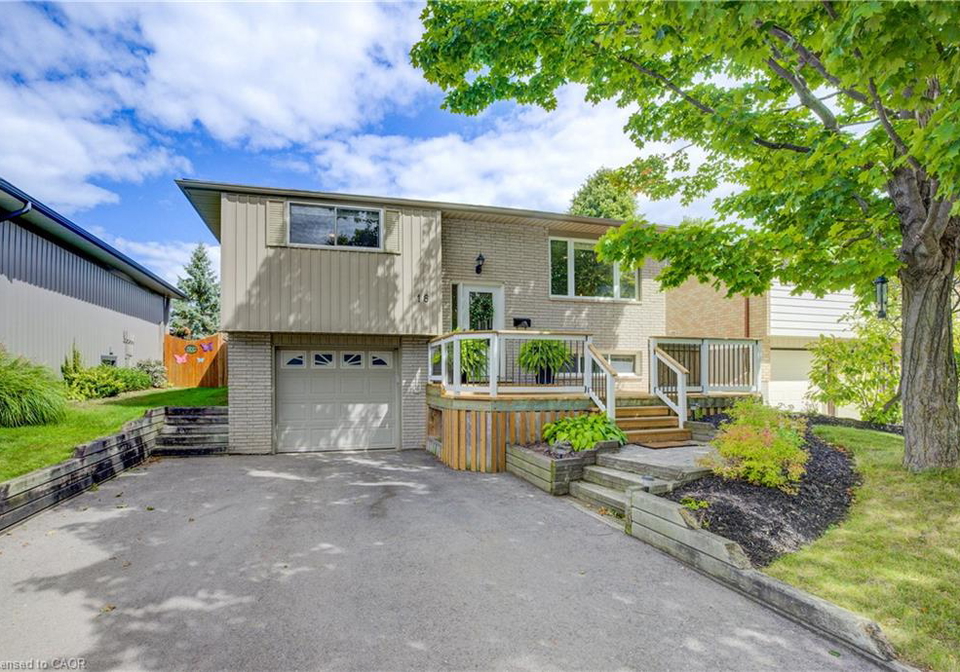 18-sugar-maple-street-kitchener-ontario-40765582
