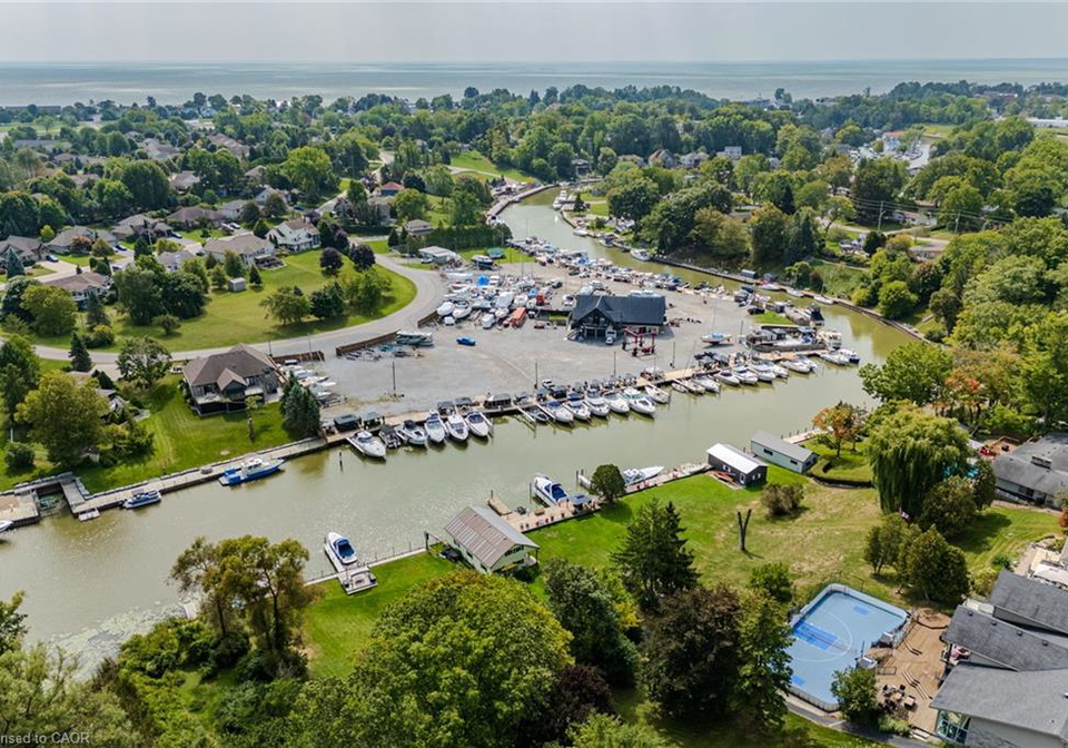 38-sunninghill-drive-port-dover-ontario-40765621
