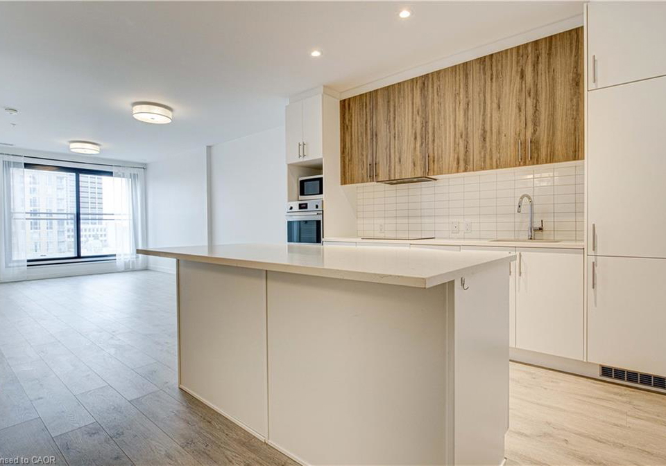 181-king-street-s-waterloo-ontario-40765780