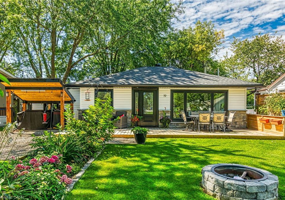 19-3rd-street-selkirk-ontario-40765783