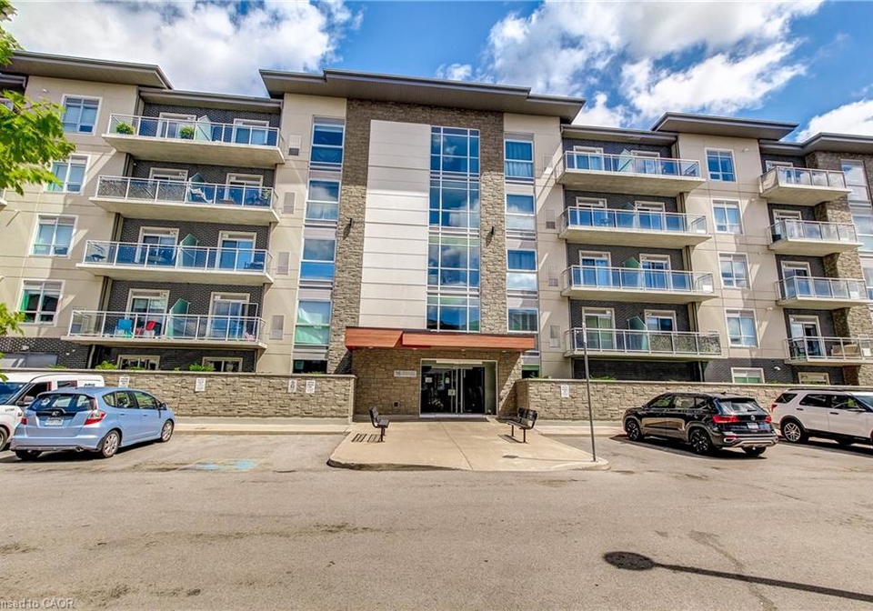 16-markle-crescent-ancaster-ontario-40765946