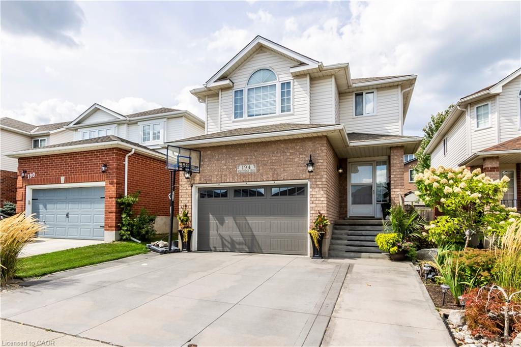 194-hollyridge-crescent-kitchener-ontario-40765986
