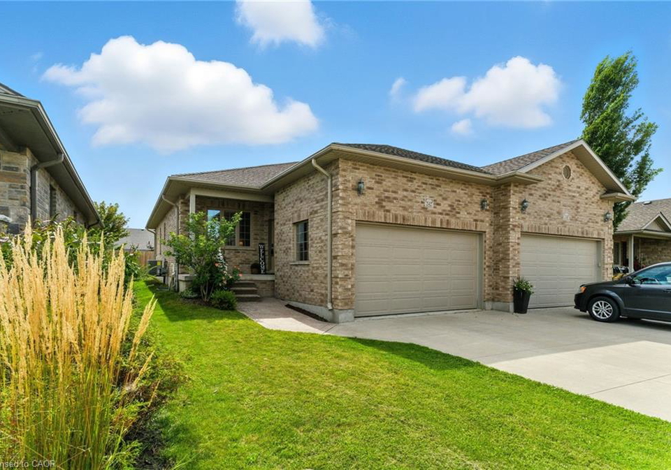 242-hutton-street-east-e-listowel-ontario-40766018