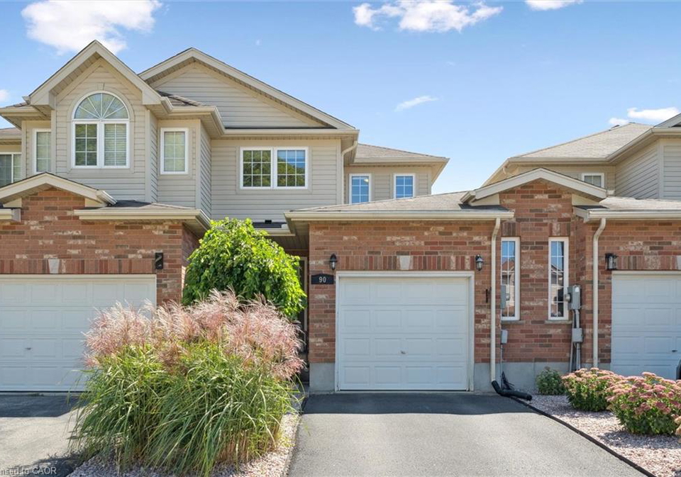 90-upper-mercer-street-kitchener-ontario-40766045