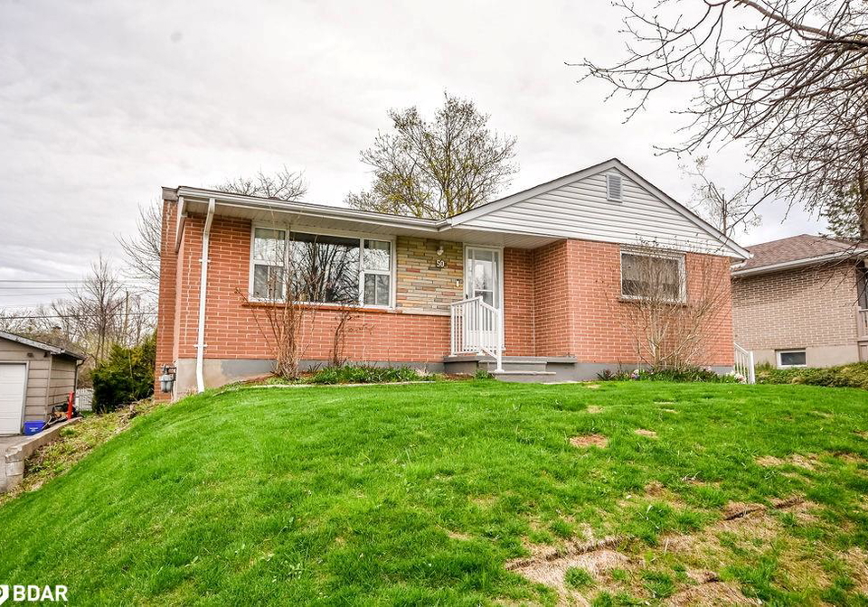 50-marion-crescent-barrie-ontario-40766087