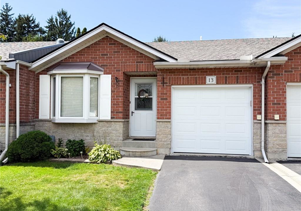 13-clonmel-lane-port-dover-ontario-40766108