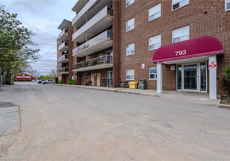 793-colborne-street-brantford-ontario-40766119