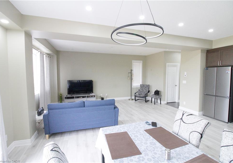 473-avens-street-waterloo-ontario-40766189