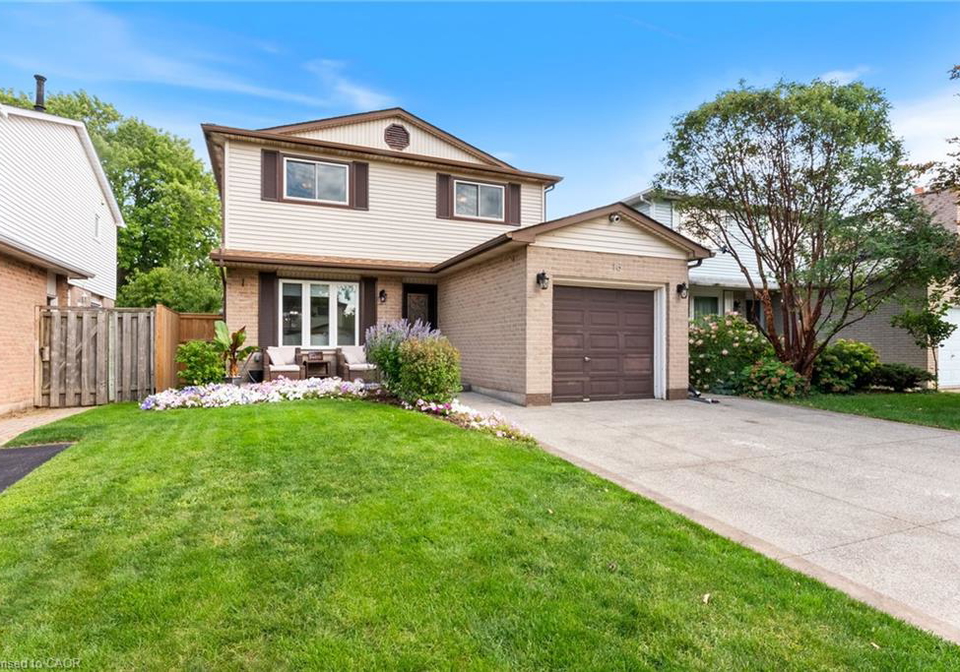 16-drakes-drive-stoney-creek-ontario-40766193