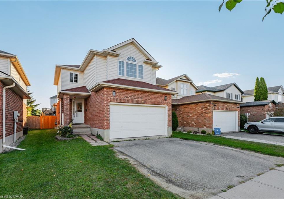 81-eastforest-trail-kitchener-ontario-40766312