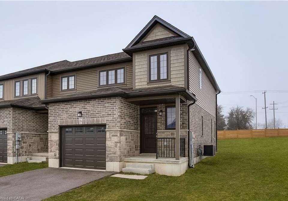 184-links-crescent-woodstock-ontario-40766327