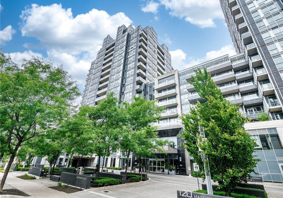 120-harrison-garden-avenue-north-york-ontario-40766410