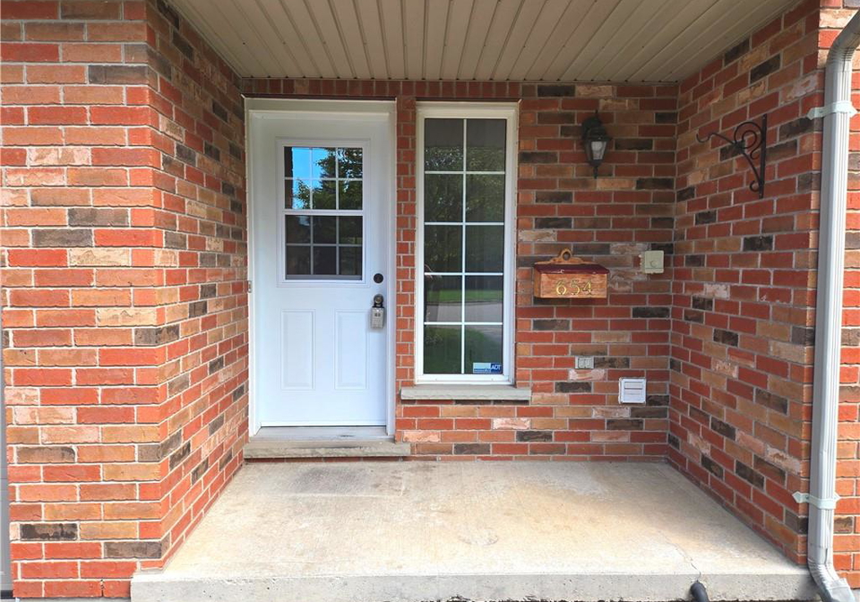 654-inglis-falls-place-waterloo-ontario-40766446