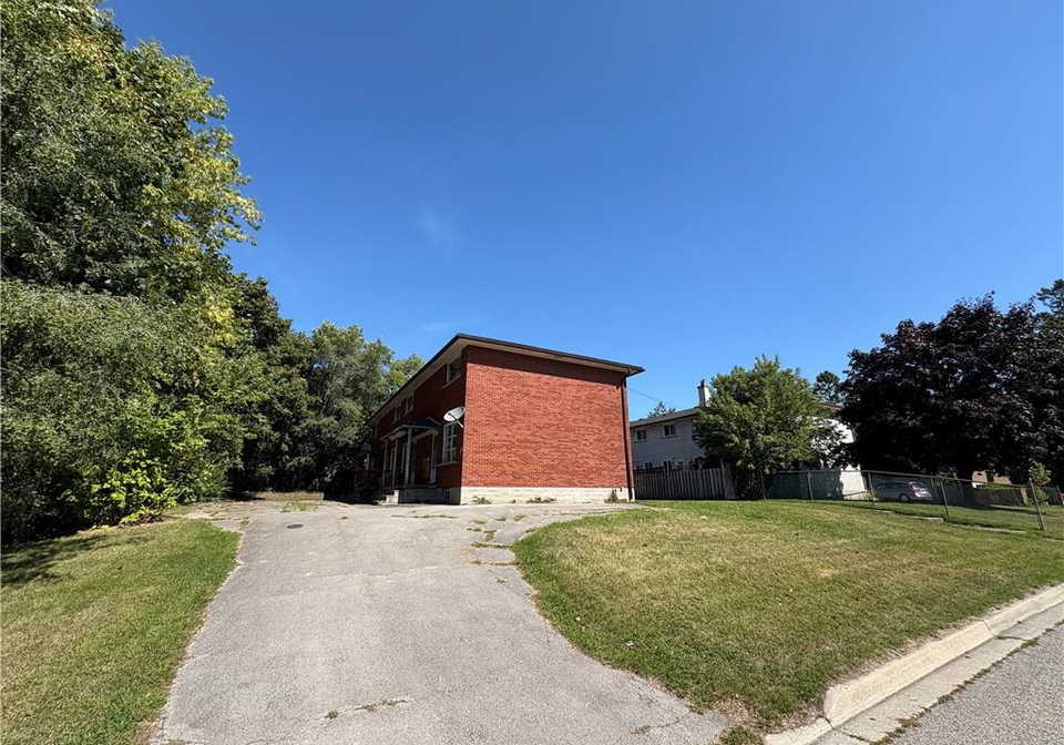 52-58-alison-avenue-cambridge-ontario-40766452