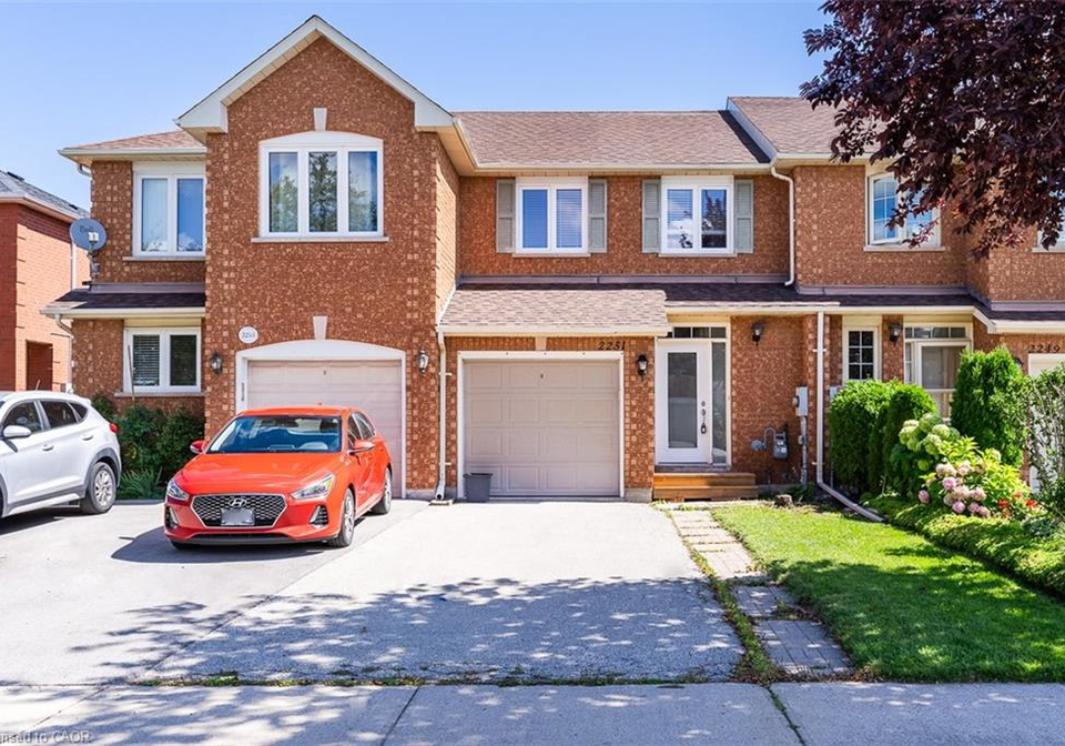 2251-dale-ridge-drive-oakville-ontario-40766492