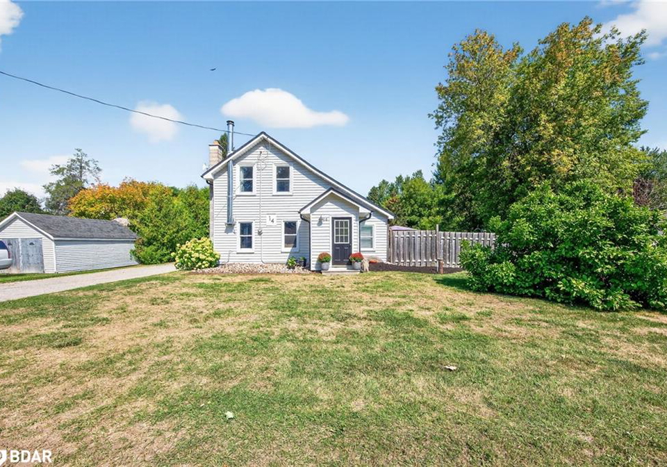 14-centre-street-lisle-ontario-40766495