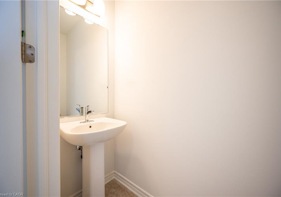 319-rosenberg-way-kitchener-ontario-40766497