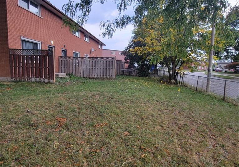 809-walter-street-cambridge-ontario-40766506