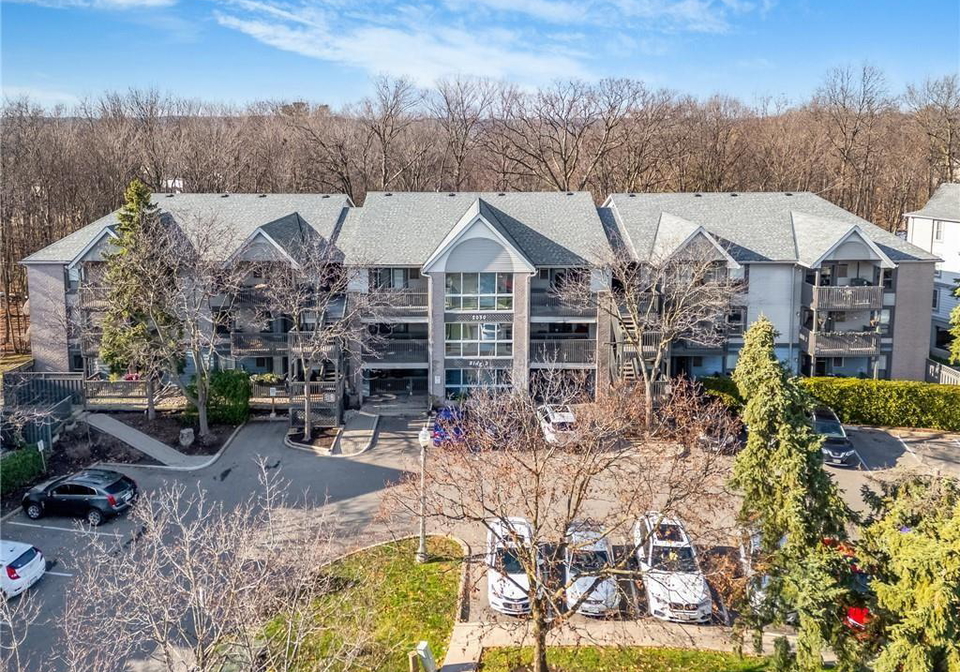 2030-cleaver-avenue-burlington-ontario-40766509