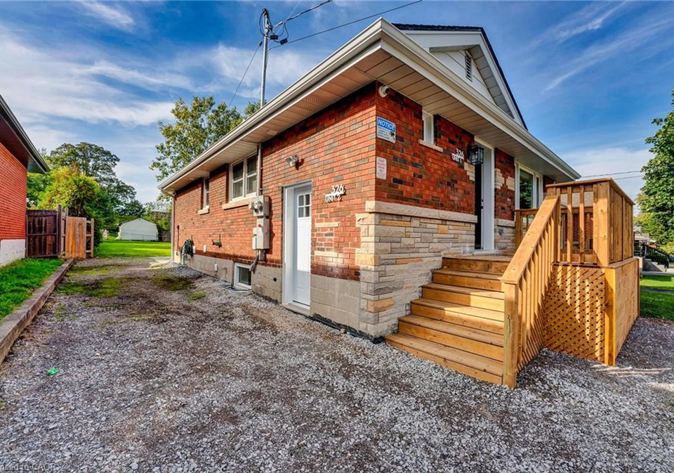 326-east-42nd-square-hamilton-ontario-40766578