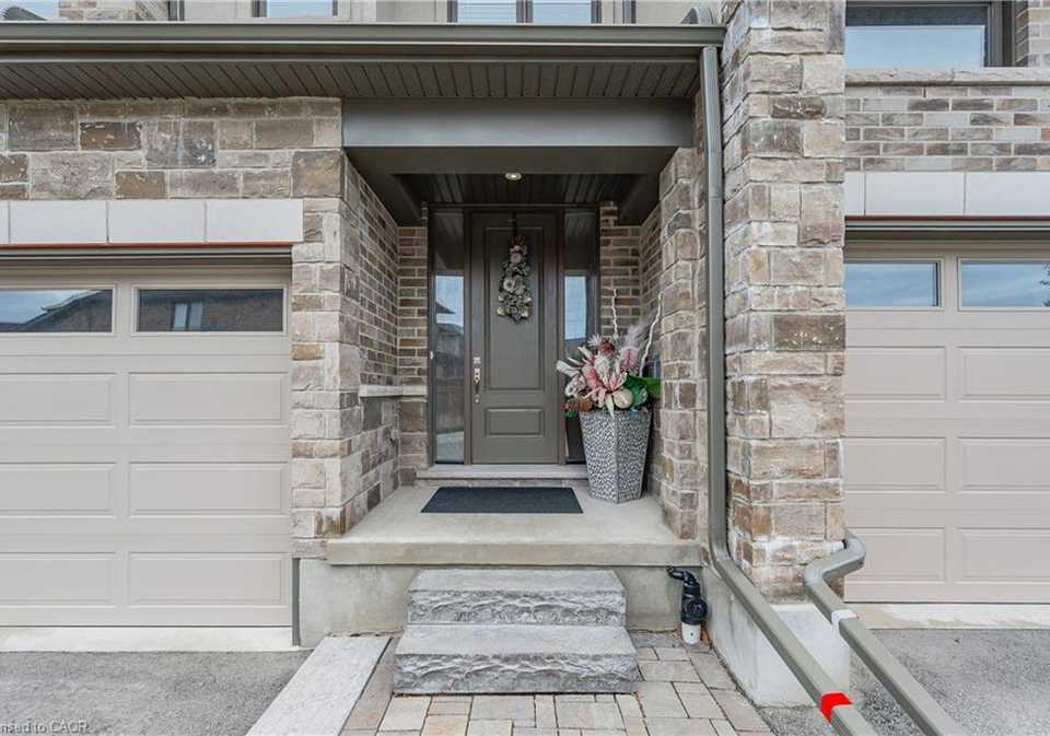 271-grey-silo-road-waterloo-ontario-40766681