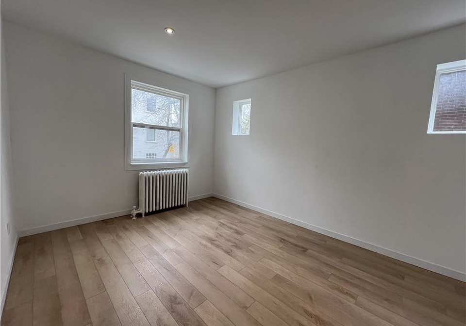 100-greensides-avenue-w-toronto-ontario-40766726