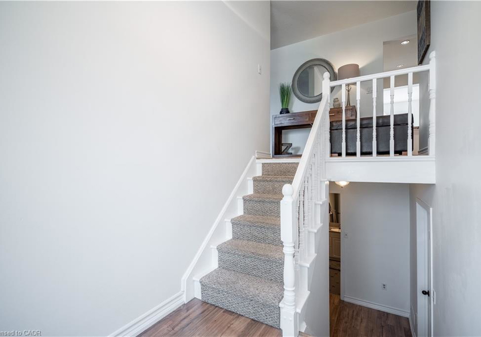 34-palm-court-stoney-creek-ontario-40766840