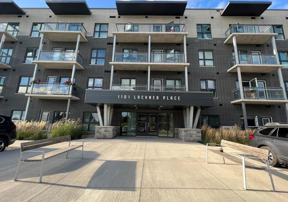 1101-lackner-place-kitchener-ontario-40766935