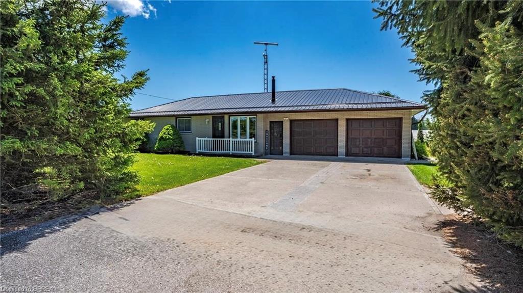 2066-3-highway-delhi-ontario-40766952