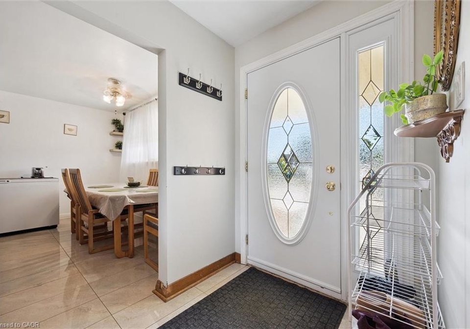 3-18-cambridge-avenue-kitchener-ontario-40766955