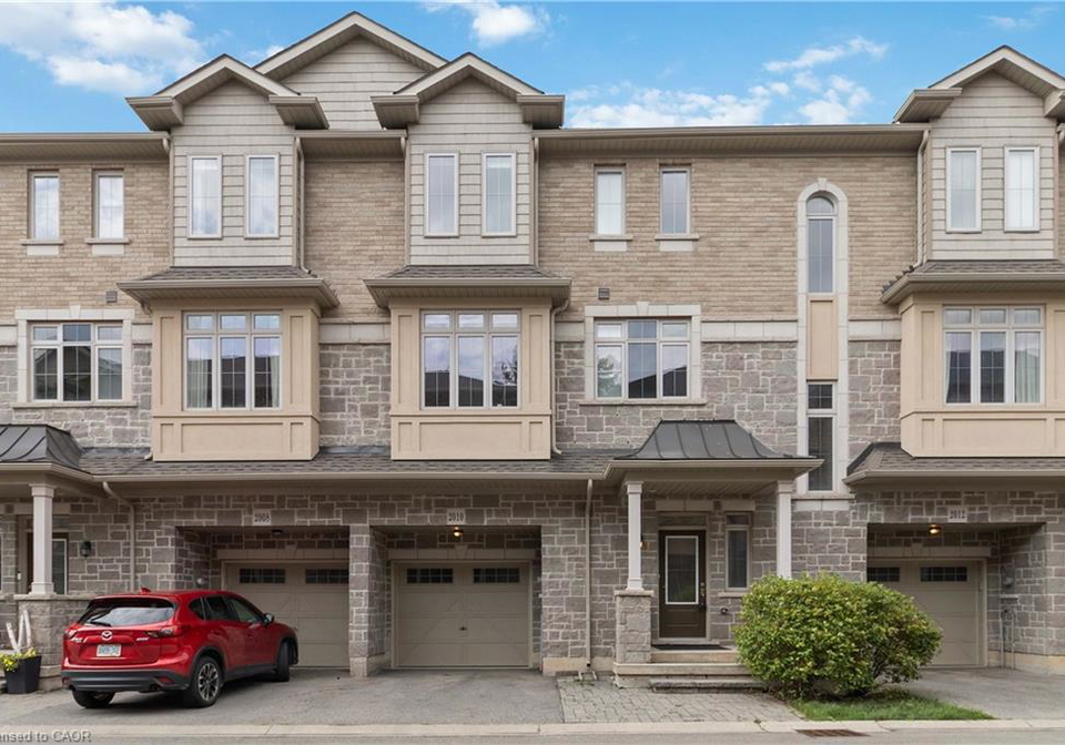 2010-deerview-common-common-oakville-ontario-40767007